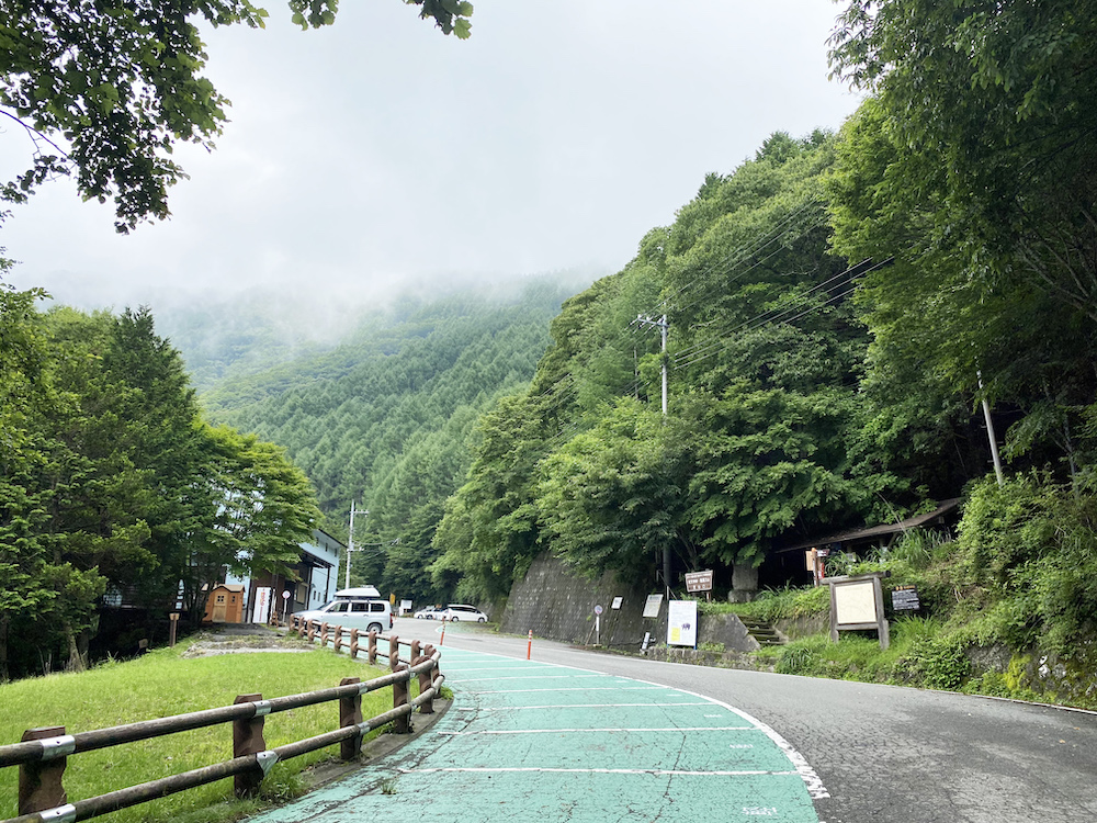 人気 夜叉 神 峠 ゆる キャン ステッカー